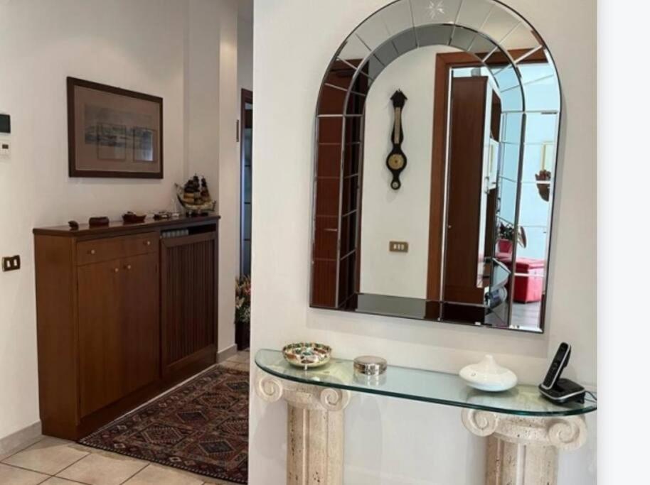 A Casa Di Gianni Appartement Gallarate Buitenkant foto