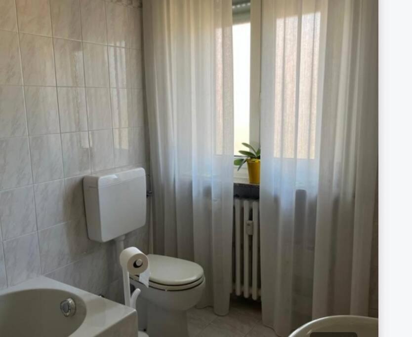 A Casa Di Gianni Appartement Gallarate Buitenkant foto